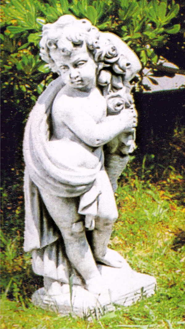 Italgarden　四季の子供像（春）