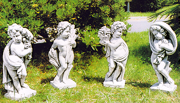 Italgarden　四季の子供像（冬）
